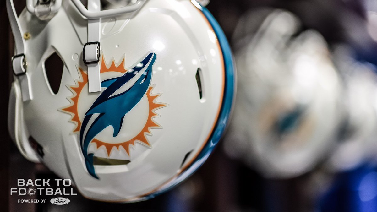 MiamiDolphins's tweet photo. One more week.

#BackToFootball Powered by @SoFlaFord. https://t.co/4oUJDDaEHb
