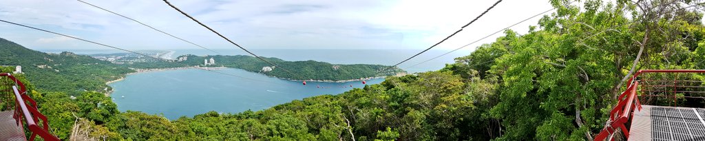 Sectur_Acapulco's tweet photo. Hoy la 1a transmisión de @webcamsdemexico desde @XtaseaTirolesa en coordinación con @Sectur_Acapulco para la promoción de #Acapulco https://t.co/yxtHXYxWaE