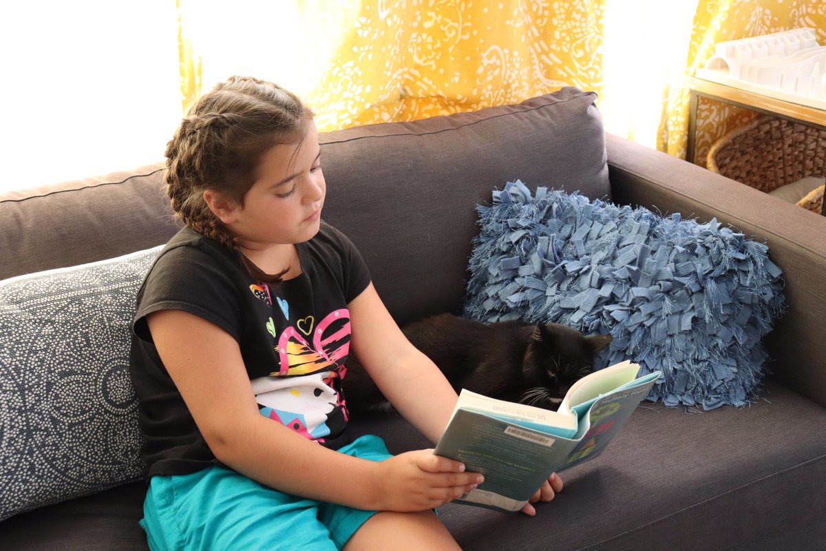 sanjoselibrary's tweet photo. Thank you @TheDancingCatSJ for helping to host such an awesome #storytime yesterday! #Cats #Libraries #RightToLibrary #ReadingToCats https://t.co/ybcuFVGRjs