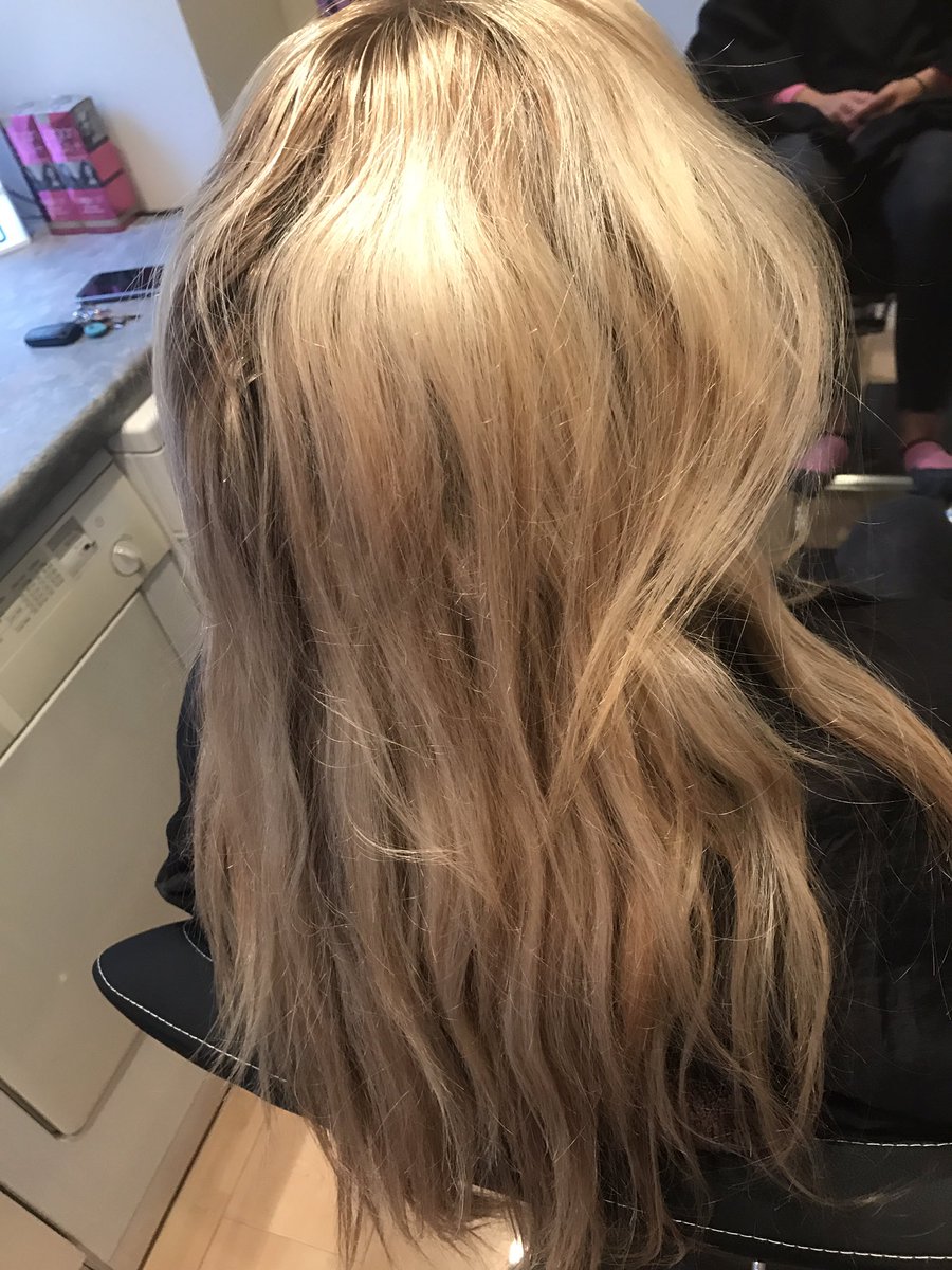 GNC_Hairstudio's tweet photo. Before and after 😍🙌🏼 wanting a clean platinum blonde with full head highlights and toned with a pearl ash toner💖Book now via DM #lovingleeds https://t.co/7VLFIcVUNp