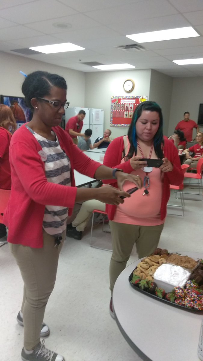 JessiChilton's tweet photo. I'm really going to miss you Kate, thank you for all that you have done for me and our family at 2260. Hope we get  to work together again! https://t.co/3LQmdBMK3d
