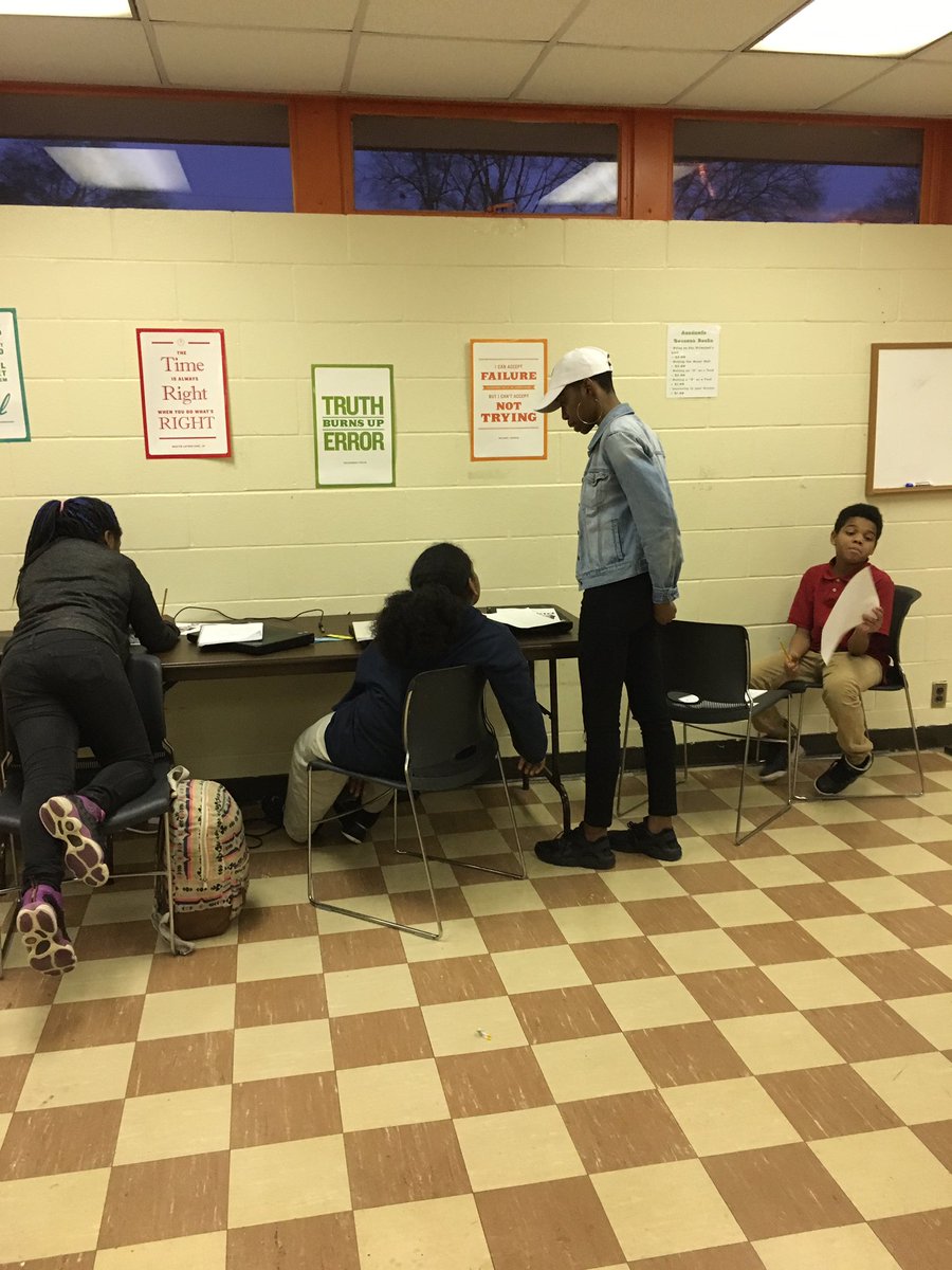 kidexmag's tweet photo. #kidthrowback to the beginning of the year when we were still taking surveys before we released at the Cleveland Boys &amp; Girls Club 🌟 https://t.co/T6QlVe2xxt