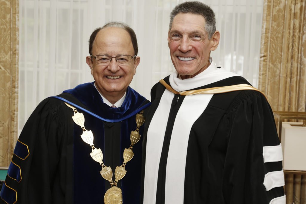 MichelsonMedRF's tweet photo. #TBT @USC President #MaxNikias and our Gary K. Michelson at USC’s 134th Commencement Ceremony pose for a pic. 📸 https://t.co/EH9CfLgWuq https://t.co/sVPhH4Xkdn