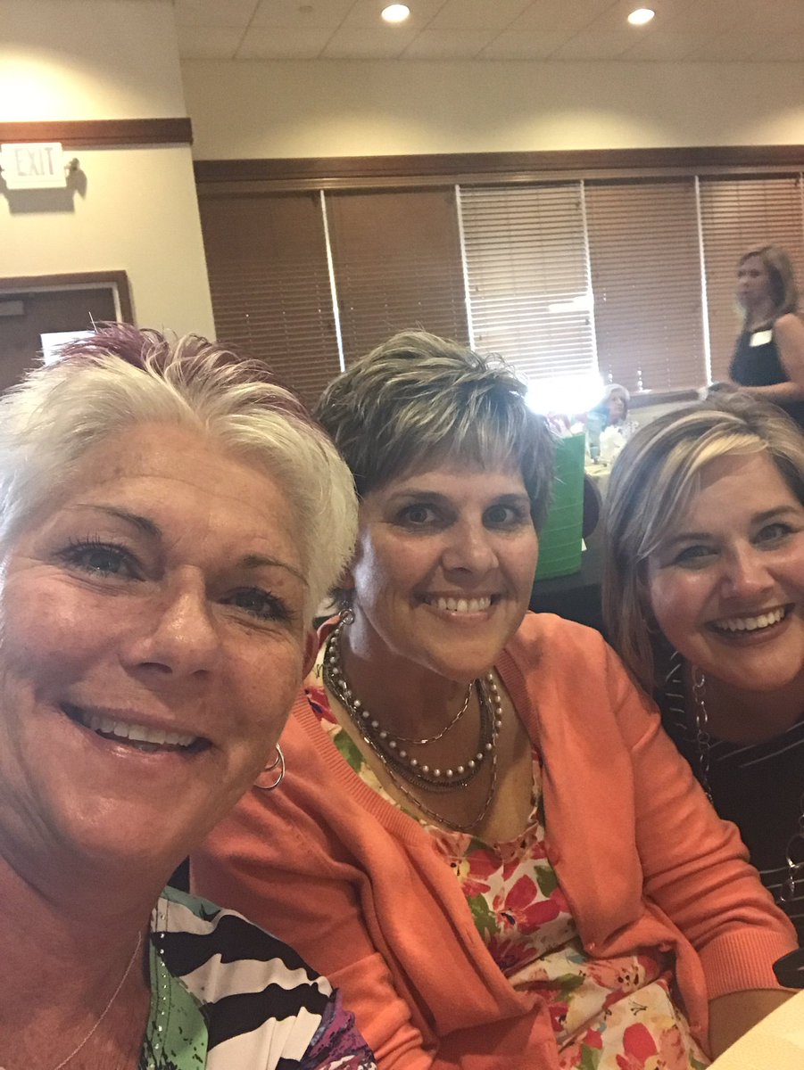 DNick4040's tweet photo. #Gals4Charity. Children and Families First!! https://t.co/afNDAFj1Wi