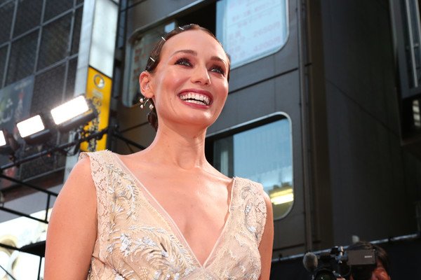 LauraHaddockFan's tweet photo. Another beautiful one 😍😍�� love her laugh! https://t.co/NBDXlGDCtO