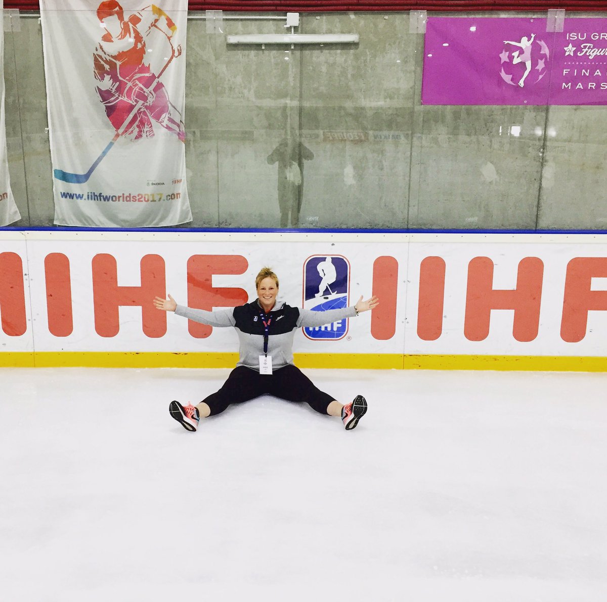 amieleephysio's tweet photo. Look @OrthoCanada and @KTape what came with me to Spain and the @IIHFHockey!!! #ktapebulk #lastbox #17countries #hockey #france https://t.co/DPTnSKcUYT