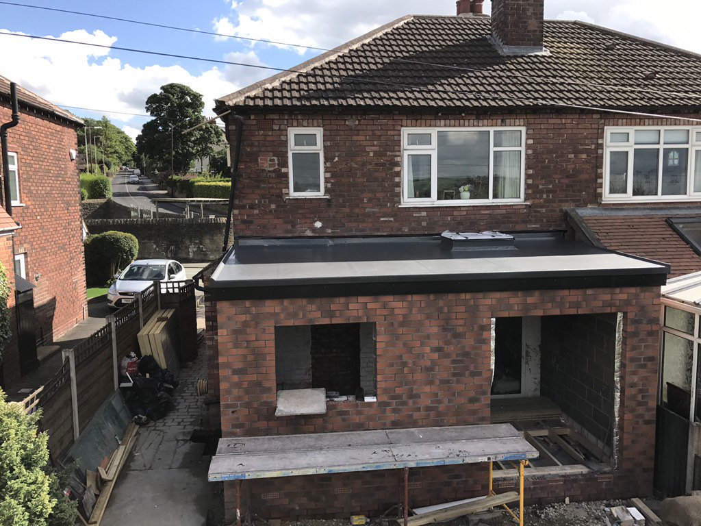 StockportRoofer's tweet photo. https://t.co/axYemK1BUt just completed in #marple #Stockport #grp #flat roof https://t.co/eWfVBYGTBN
