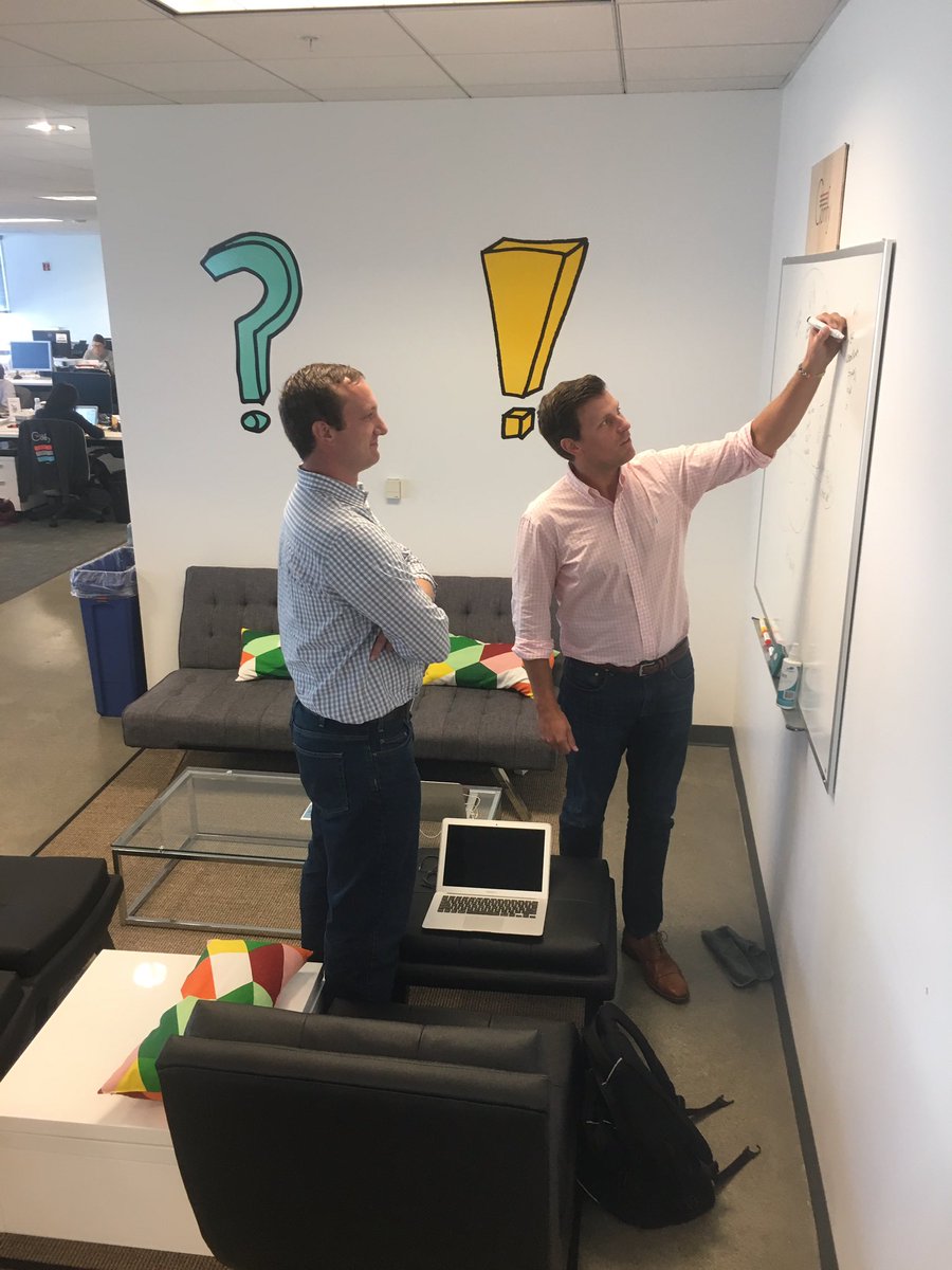 CAHallas83's tweet photo. Love to see spontaneous training happening @comfyapp especially with well-placed wall art behind https://t.co/W2Pn18LtQp