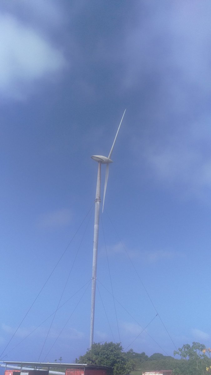 djpam789's tweet image. #ACP-EU #JP Assembly delegates now at the wind farm on Devil's Point. The wind farm is co-funded by the EU. #Vanuatu