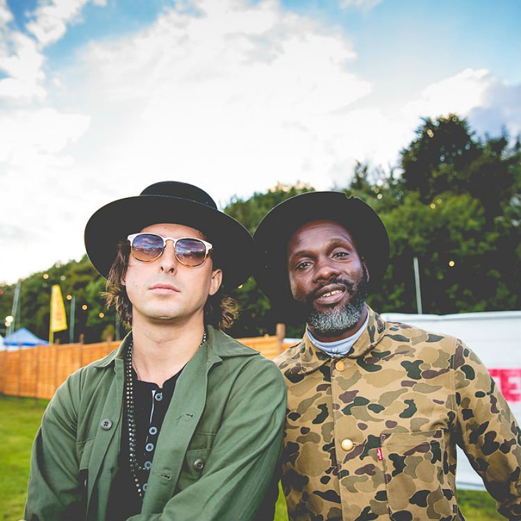 andyprops's tweet image. Tonight! Carl Barât &amp;amp; Gary Powell aftershow party &amp;amp; DJ Set at Plug! Tickets are on sale NOW! bit.ly/CarlBaratGaryP…