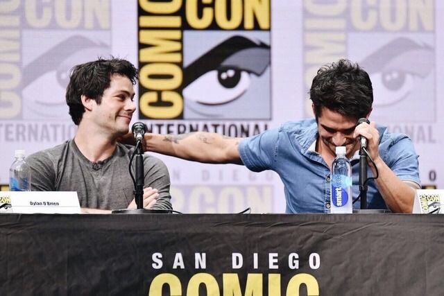 ArgTylerPosey's tweet photo. No me duele, me quema, me lastima https://t.co/sVgVQjz0my