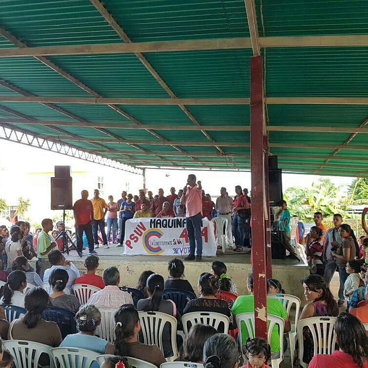 AlvaroPSUV's tweet image. RT puertapsuv: Desde la Plaza Bolívar de Nuestro municipio Guayabal en Asamblea con la Maquinaria 4 x 4 
#Constitu…