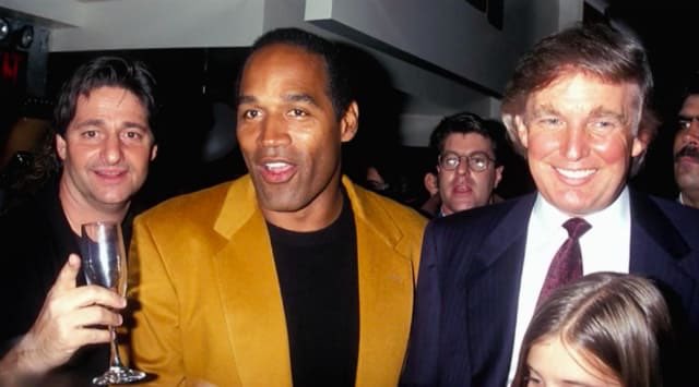 Singlemaltfiend's tweet photo. Straightforward from here: 

1) OJ granted parole 
2) Trump forces Sessions to resign 
3) AG Simpson
4) Emperor of Earth Trump https://t.co/pevIbhJeZu