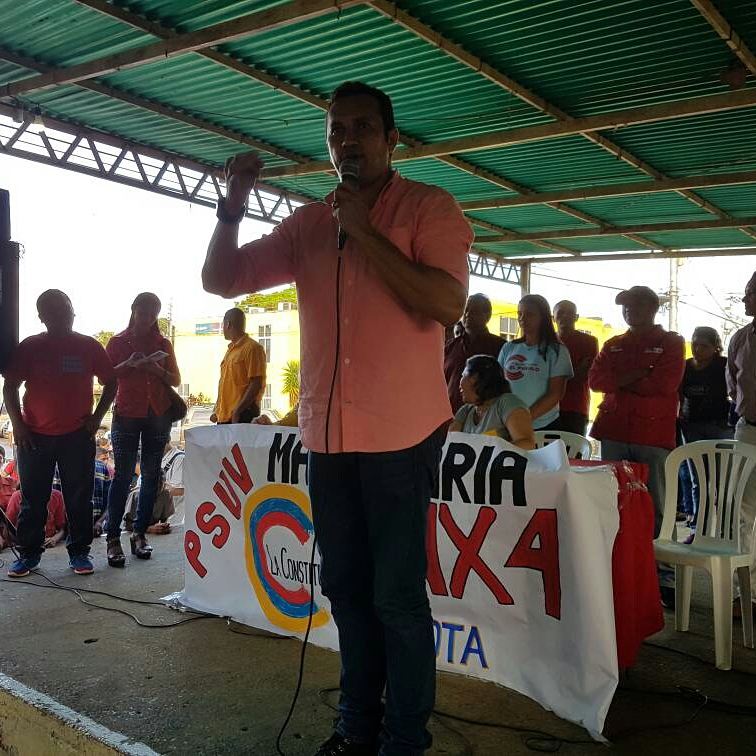 AlvaroPSUV's tweet image. RT puertapsuv: Desde la Plaza Bolívar de Nuestro municipio Guayabal en Asamblea con la Maquinaria 4 x 4 
#Constitu…