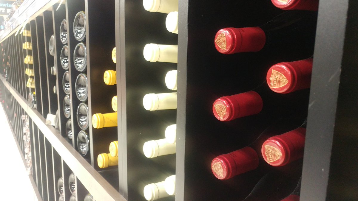 Sneak peek at new Sobeys Liquor Store at Preston Crossing. They have a tasting bar for craft beers and wine. Grand opening tomorrow. #yxe