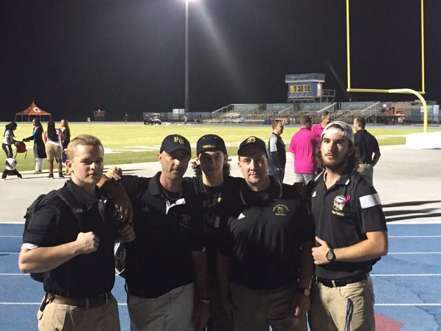 3rd_shift_827's tweet photo. TBT to the best film Dept in HS Football Hudl #ChanginTheGame #FacesBehindTheRings #FilmSessions #FilmForDays #NewBreed https://t.co/3sB4XouxcP