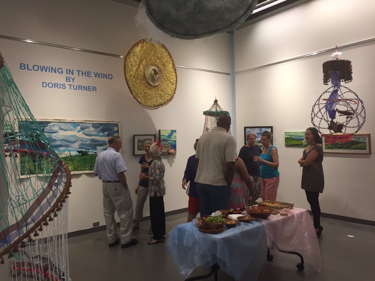 artistsguildspa's tweet photo. There's still time to join us at  Art Walk! Don't miss Doris Turner's Blowing in the Wind! #artwalk #onespartanburg #comebythegallery https://t.co/tPpeHIouf8