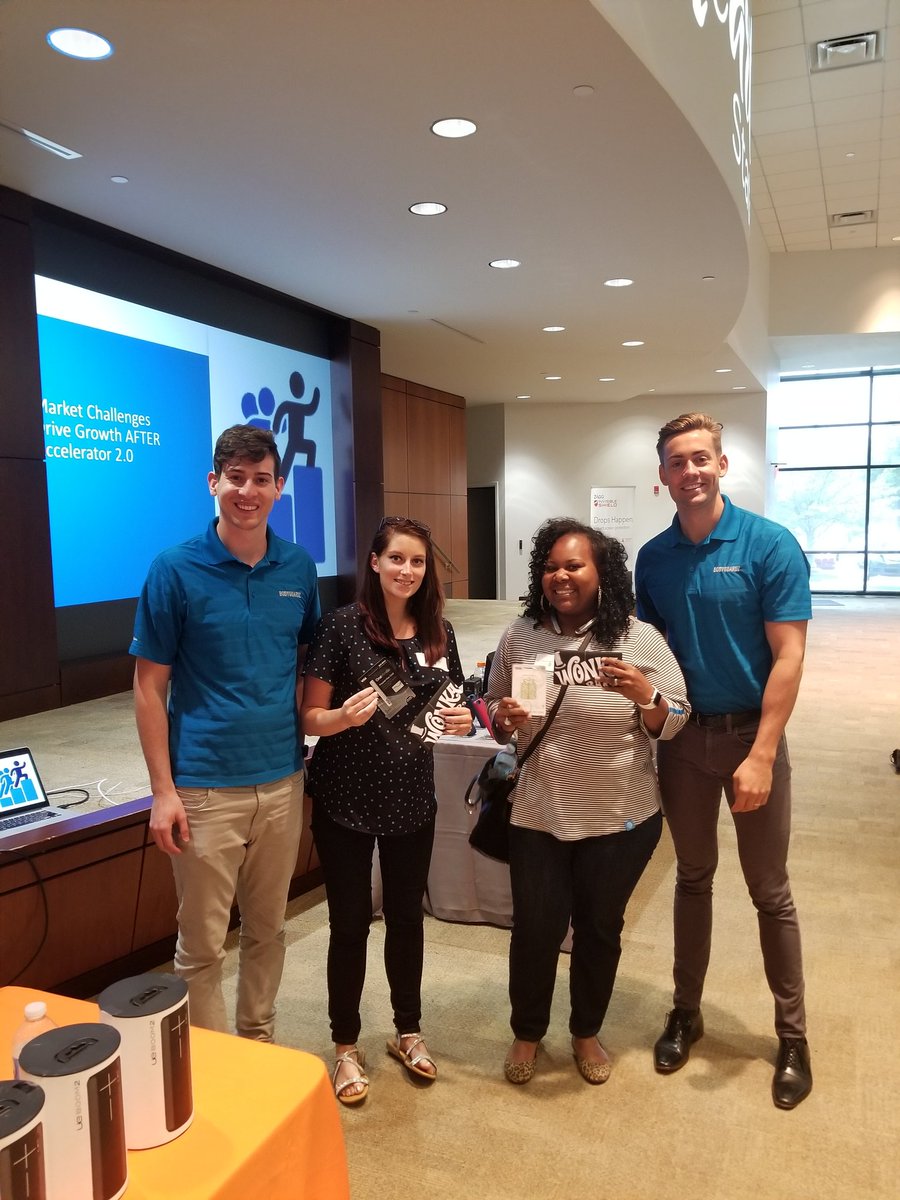 Attaccesryaccelrator tweet media