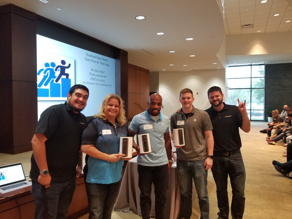 Attaccesryaccelrator tweet media