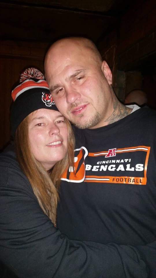 WTOL11Toledo's tweet photo. Middletown woman offers reward for missing locket containing fiance's ashes - https://t.co/1Wb0z7stm0 https://t.co/iddbqh76Rk