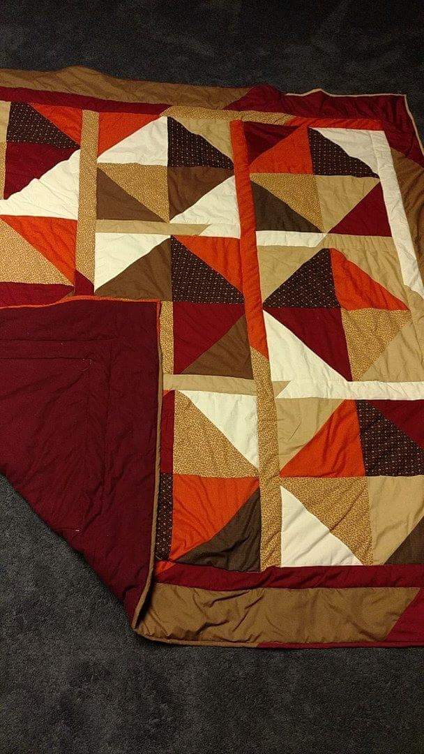 LeahCombs01's tweet photo. $150 gets it shipped! #handmade #blockquilt #oneofakind https://t.co/71bKiGqpts