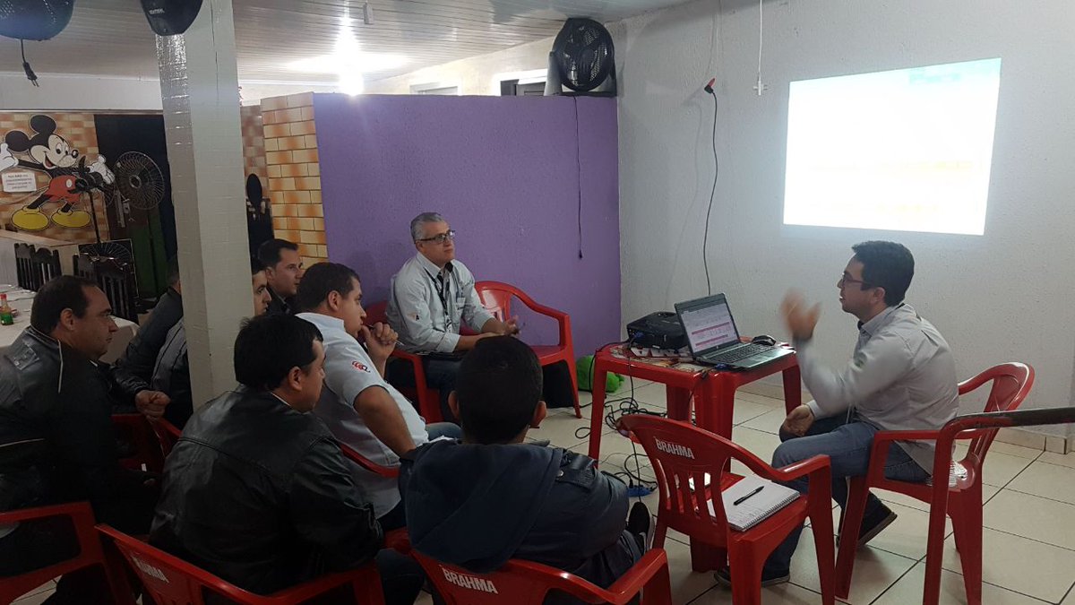 Edi_Bolognini's tweet photo. Reunião de alinhamento em Ivaiporã Pr
"Equipe Imbatíveis" https://t.co/B8jSbIDJri