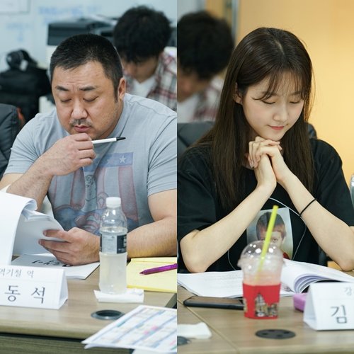 rong_sae's tweet photo. GOMTAENGI 영화 대본을 읽는 세션📋
 https://t.co/NXxFxEJsKB