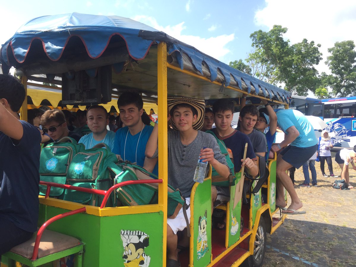 ipho2017's tweet photo. Students tried to ride Kereta Kelinci for the first time. They feel so fun riding these vehicles. #imphysics #iphostudents @kemdikbud_ri https://t.co/6thnjbuHJH
