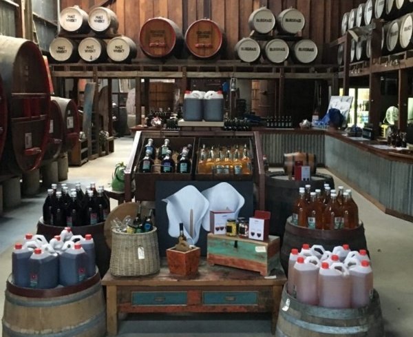 cellarwinebuff's tweet photo. Been to #Echuca #cellardoor loved the #wine and want to replace?  #StAnne'sWines https://t.co/yyn16XHAA8 #winelover #winetasting https://t.co/Hnm6CAkxAz