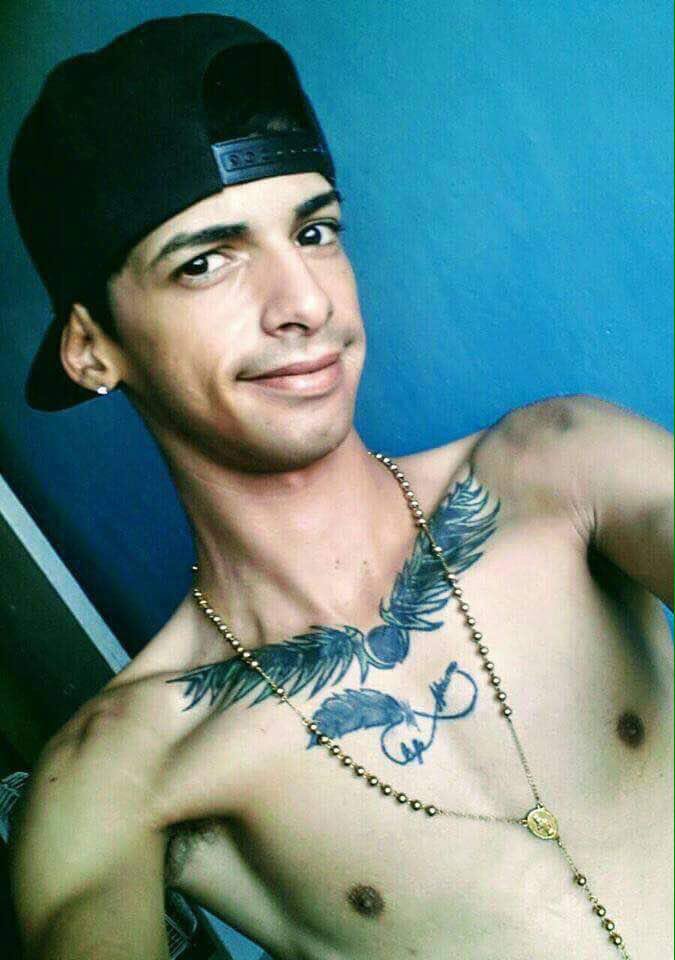 AnonymousVene10's tweet photo. VZLA #ATENCION ⚠️| EN 📸🔞| Hoy Andrés Uzcátegui fue ASESINADO en #Valencia por la GNAZI, ESBIRROS de .@NicolasMaduro #20Jl
#TeamVene10 🌐 https://t.co/hV6NrJYYvU