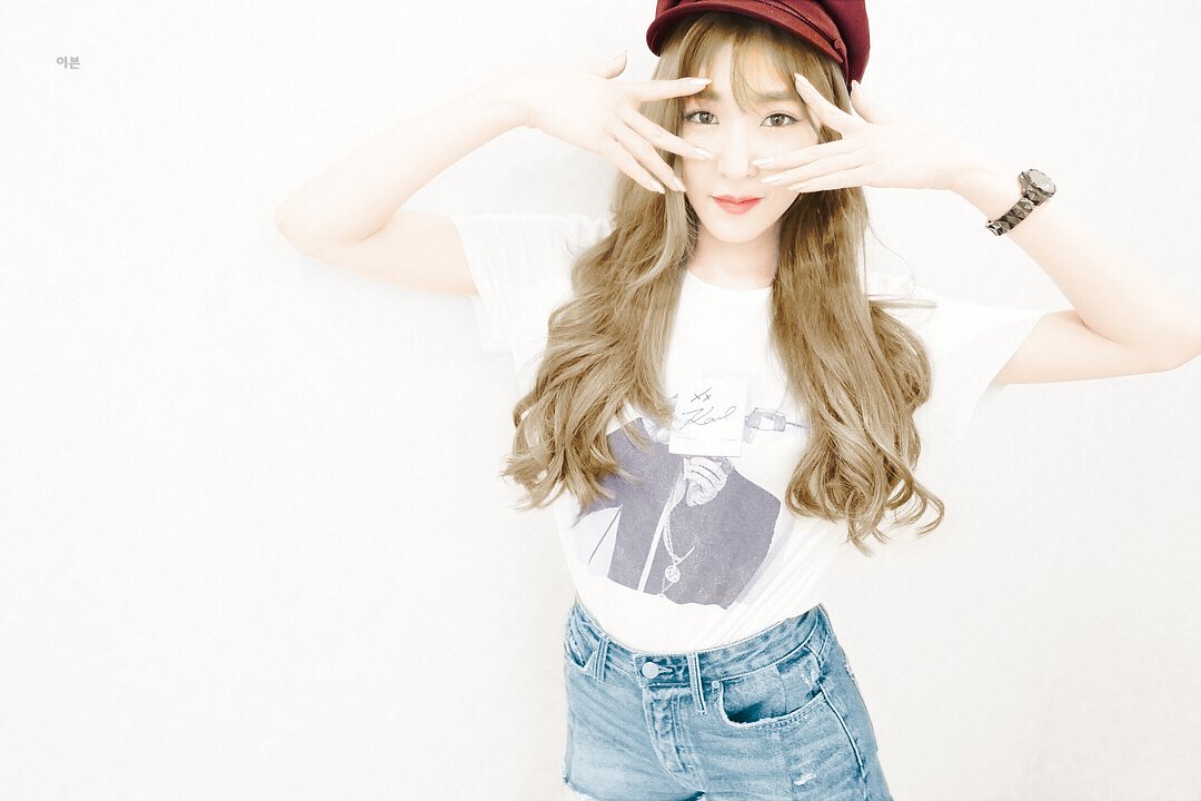 Choi_Shin_6's tweet photo. Mi novia 🌸👑💕
#소녀시대 #티파니 #Tiffany #SNSD #Girlsgeneration #SONE https://t.co/GBma07HKlp