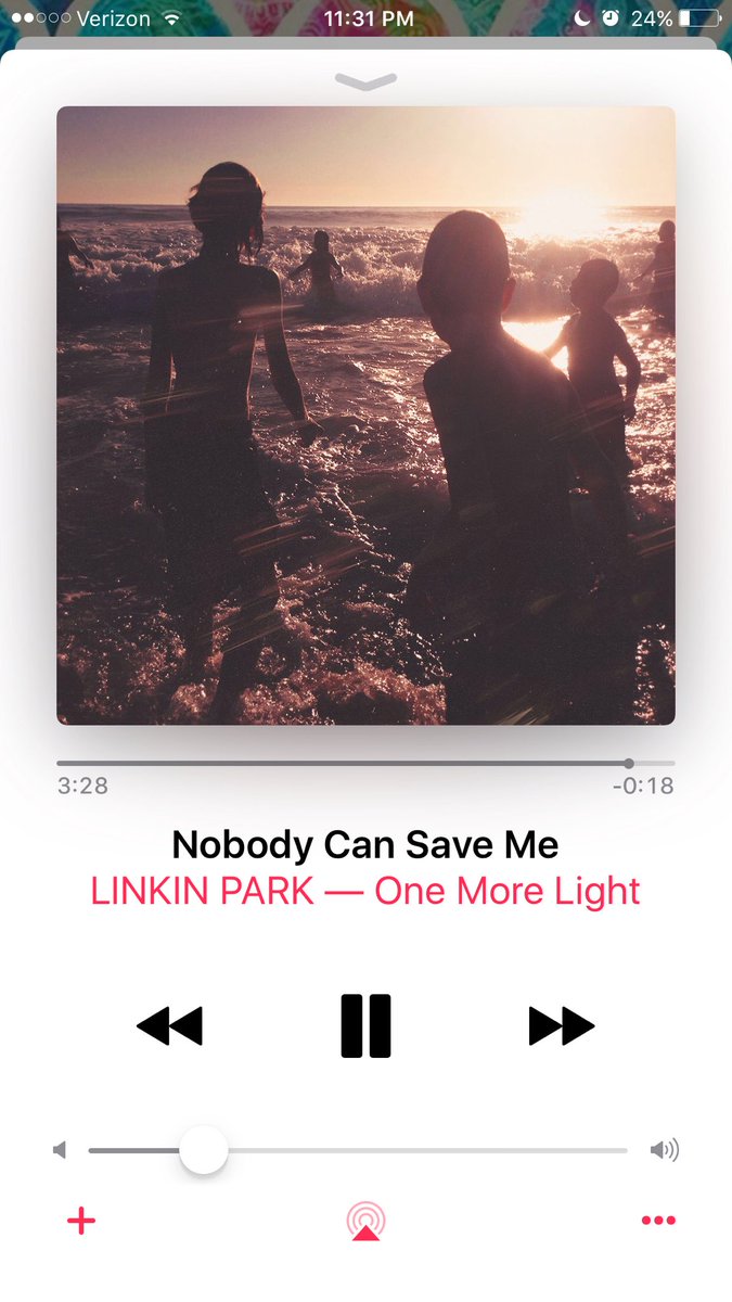 Cherryroxtar's tweet image. Wow #RIPChester #LinkinParkForever #nobodycansaveme #musicspeakstruth #singingwiththeangels #wellmissyou