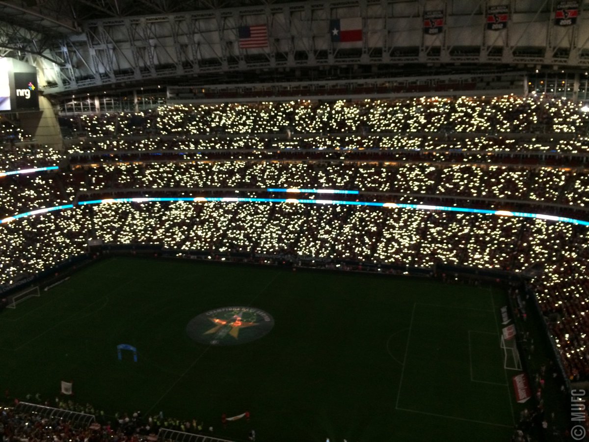 We weren't the only ones who lit up the NRG Stadium tonight... ✨ #MUTOUR