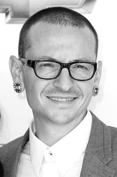 soundbox_ent's tweet photo. #RIPChesterBennington @ChesterBe Prayers for your family and close ones @linkinpark https://t.co/Xu6JFzHKCe