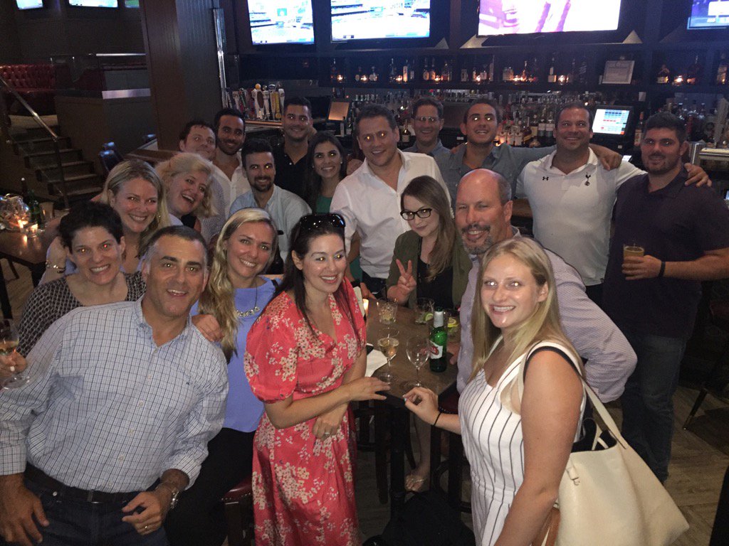 MarkKeaney2pt0's tweet photo. #onesprinklr - great night with team Swift in #NYC @Sprinklr https://t.co/UZUHNuq8s8
