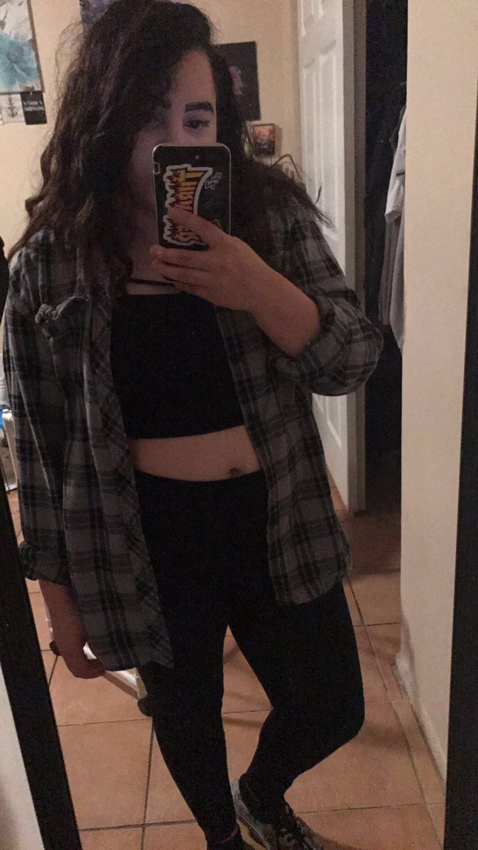 cIoutbear's tweet photo. trying this again, let's see if anyone hits me up // 💛@Interxetgf @internetgirlf @internetgfluv @internetgirlfr_ @lnterntgf @internetxgirlf https://t.co/oDi9T3vDI5