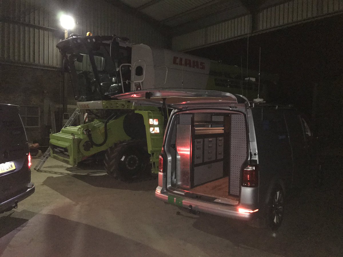 Nick_Abbey's tweet photo. 0145hrs and another @topconag @ThorsenTeknik #Lexion X35 RTK and #YieldTrak fitted ready for morning! #FlatOut #Harvest17
π‘ππ¨π° https://t.co/eZOJNbO5Yb
