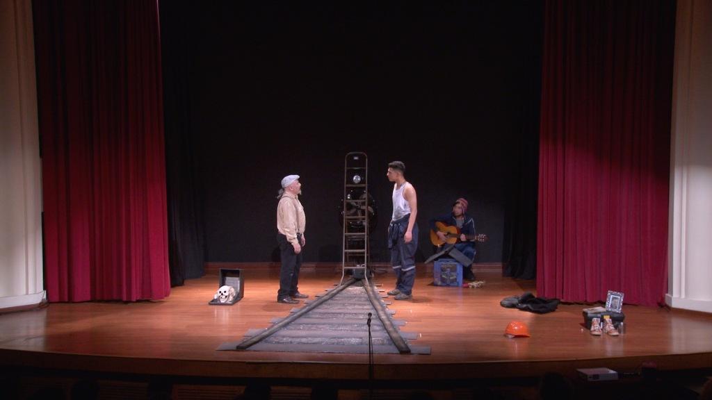 CampusTVHD's tweet photo. Hoy a las 23:00 horas, disfruta de la obra teatral "No le temo a la muerte, temo ser olvidado" sólo por CAMPUSTV. #SeñalAbierta #HD https://t.co/DO2yhJ2gwM