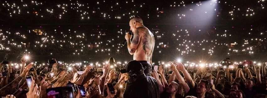 Shocking news when I waking up seeing this... Losing another great singer Chester Bennington. 😭😭😭😭😭
#RIPChesterBennington
