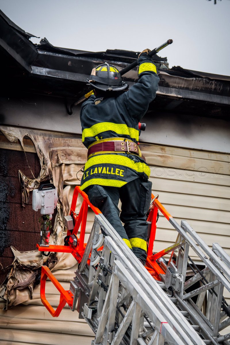 kdwfirephotos's tweet photo. Lawrence 3rd 49-51 Doyle St images part 2 @ctfirephoto @Bfmorty #ChiefHaley #1DC https://t.co/fRfqvJ6QSi