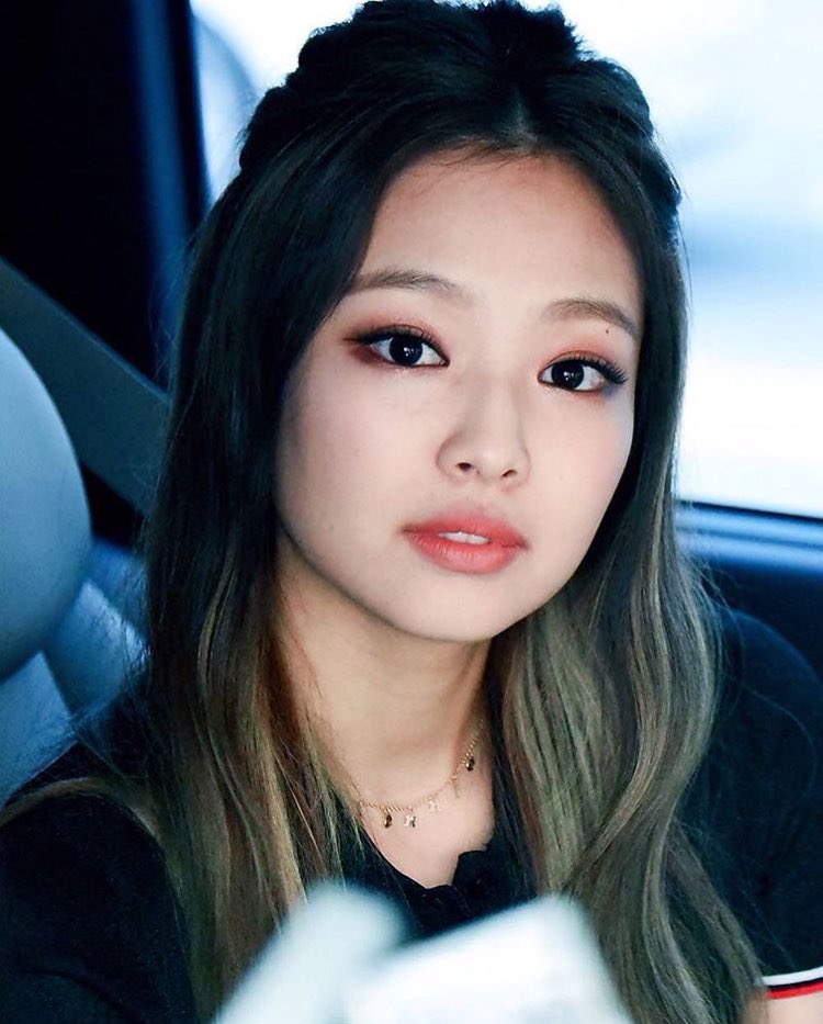 _blackPink_0928's tweet photo. 00line ヨジャ👧 
ジェニよりallBLINK🖤💓
#BLACKPINK好きな人と猛烈に絡みたいのでこれを見た人はRTしてください
#BLINKさんと繋がりたい 
#BLACKPINKINYOURAREA 
#ブルピンと絡みたい 
#相方募集 https://t.co/muUWGPcnbC