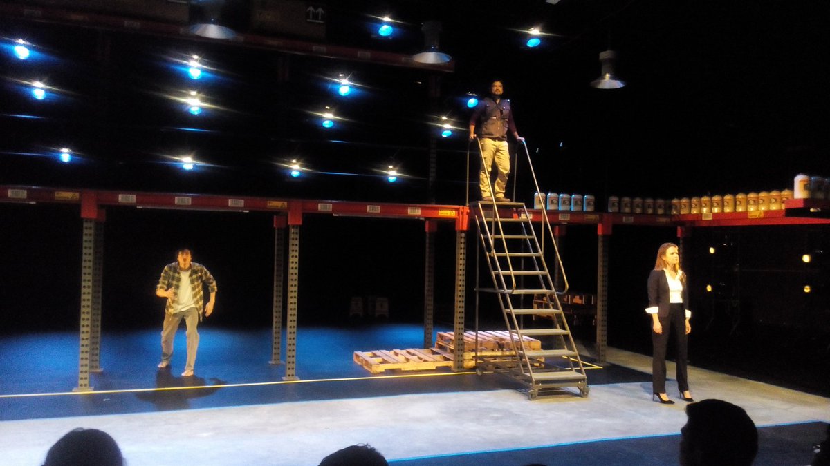 ExpansionRadial's tweet photo. Ya andamos acá en el estreno de #Instinto @InstintoTeatro #correXtuvida @TeatroINBA #NetArmada https://t.co/mgJLfmEeD6