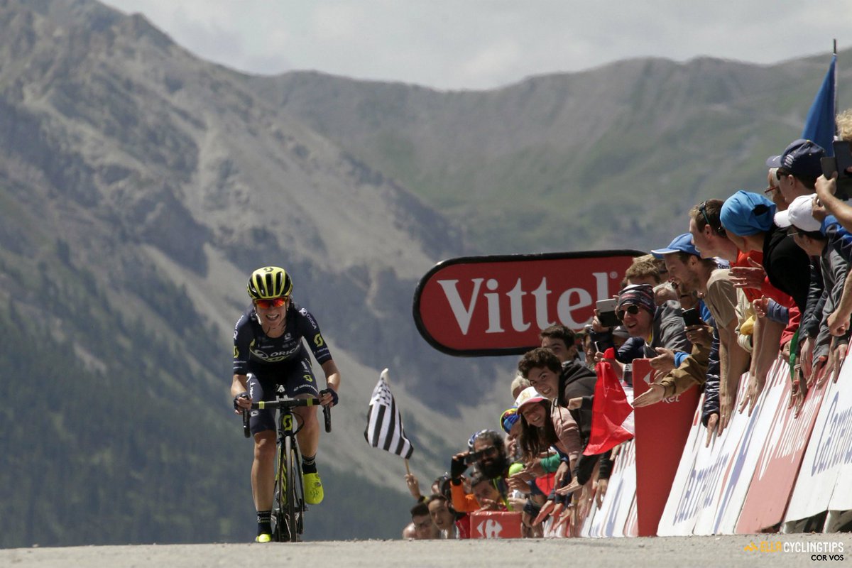 echappe_'s tweet photo. Photo gallery: the women's peloton takes on Izoard https://t.co/PF0Awz7DB7 #LaCourse2017 #Izoard https://t.co/U9fmx2euXD
