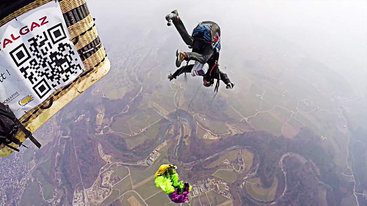 ProximityFlying's tweet photo. Ct'éclipse | #Basejump | The Cat Acro Team - #Adrenaline #AdrenalineJunkies #AwesomeBaseJumping #BASEJumpingSport - https://t.co/W4rxoU9QWk https://t.co/ICGHNXmHlI