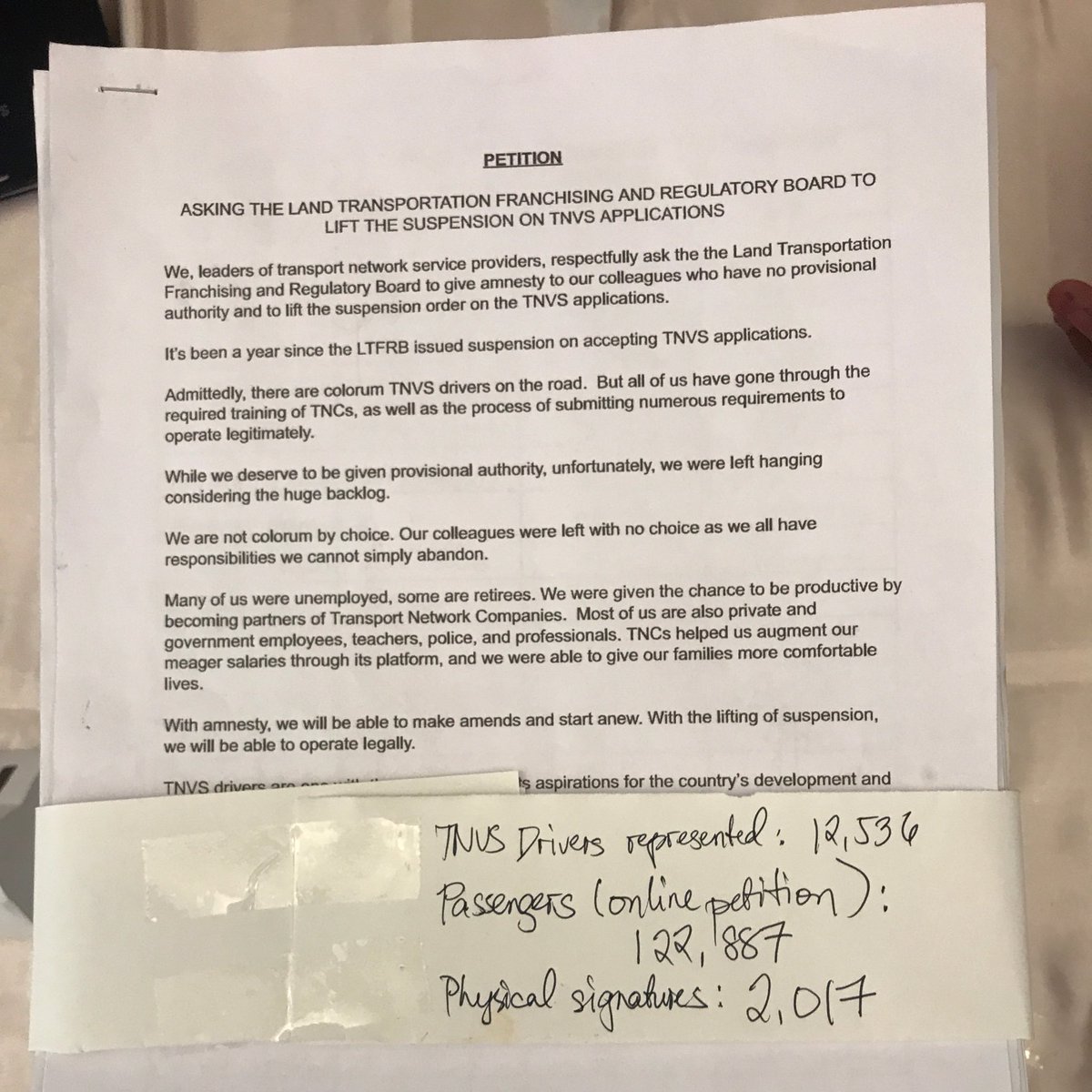 ramboreports's tweet photo. TODAY: Grab, Uber drivers to file 120,000-signature petition vs LTFRB to lift their July 21 2016 order. @rapplerdotcom https://t.co/rLSbkrqc36