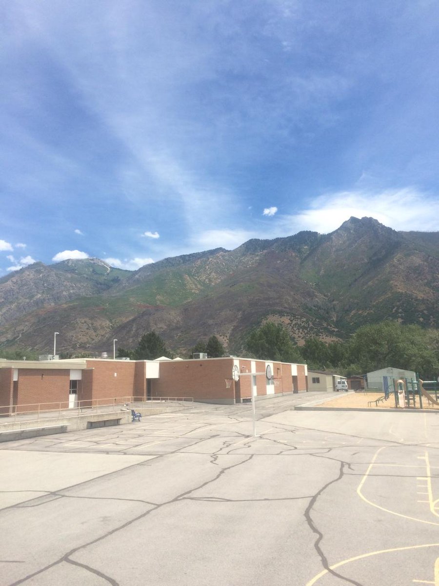 UWCNF's tweet photo. #uwcnf #WaterTowerfire 100% contained 7/20/17 397 acres smoke may continue to be visible from surrounding areas fire will be monitored https://t.co/qoEJXhlT98