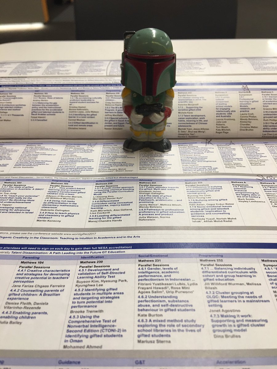 Grayson_School's tweet image. #Day1 @wcgtc going well. This session on #abilitygrouping is #sittingontheflooronly #StayCurrent @starwars #flashdrive to save the day.