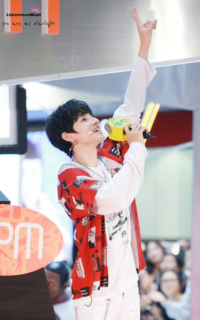 LimerenceMuel's tweet photo. #김사무엘 #사무엘  #KimSamuel #SAMUEL 
 170716/APM/HK https://t.co/Fd1qz4uMAC