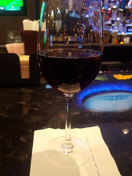 Nothing makes me think more dirty thoughts then wine at a bar 😚😚 #sexthoughts https://t.co/x1Lxt6Ggv<a href="/tag/sexthoughts"class="tags"><span>#sexthoughts</span></a>