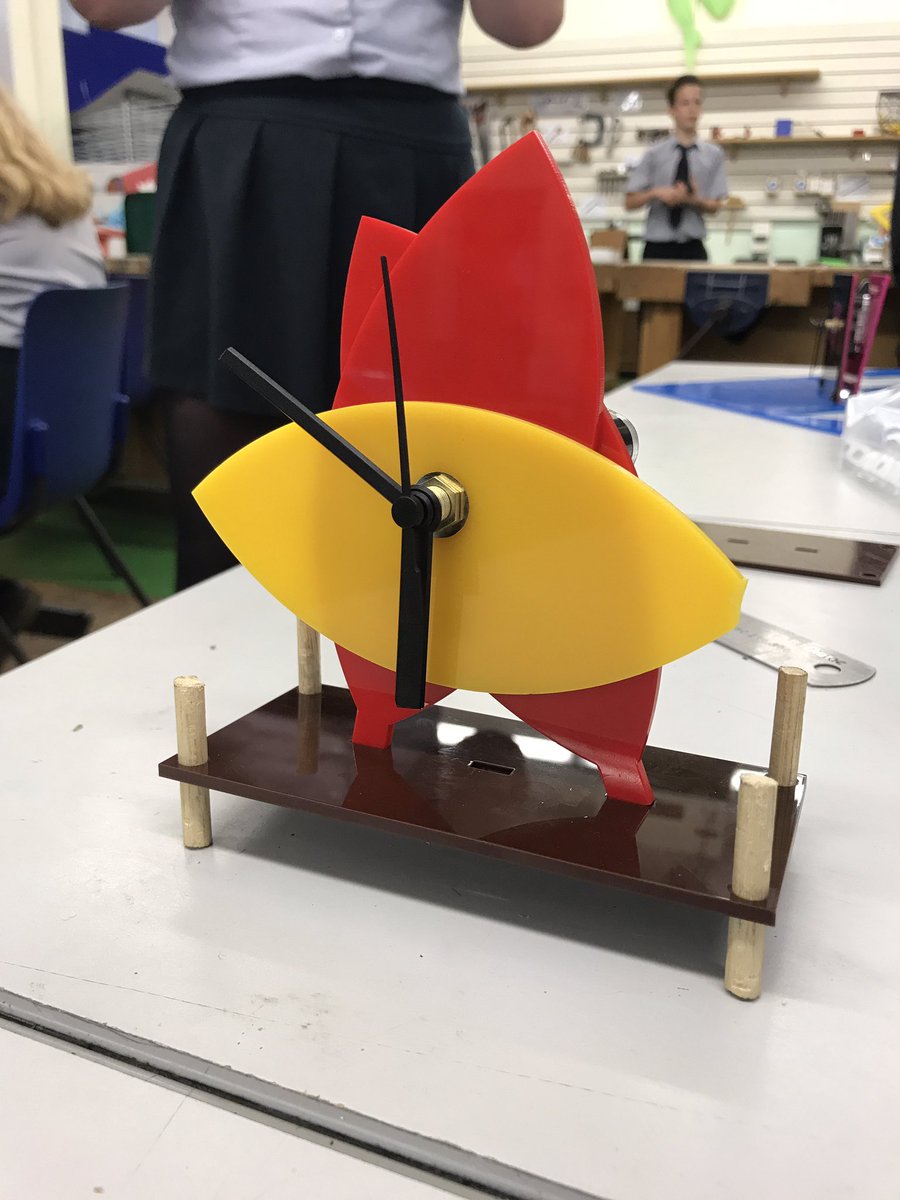UckColl_Tech's tweet photo. #year8clocks #lovelearning https://t.co/wGemjgYIuV